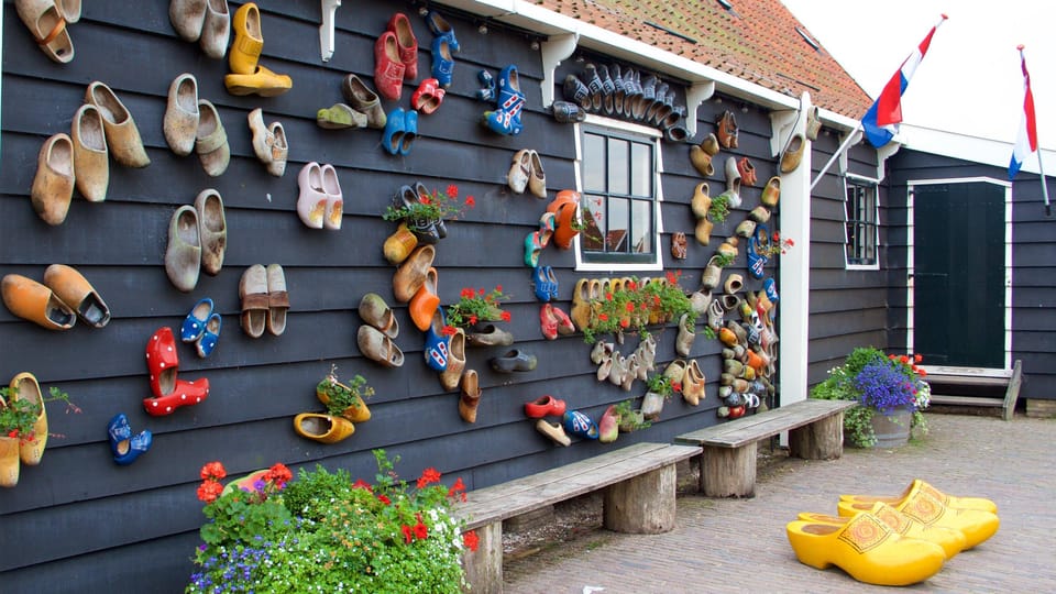 Zaanse Schans: Half-Day Private Guided Tour - Zaanse Schans: the time-capsule feel you can reach quickly