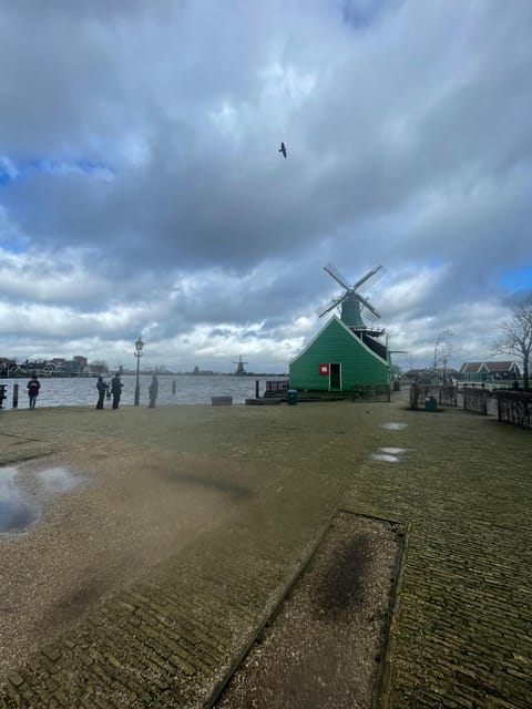 Zaanse Schans: Half-Day Private Guided Tour - Dutch cheese farm demonstration and unlimited tasting