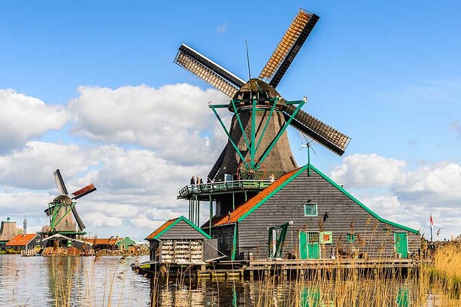 Zaanse Schans Windmills E Bike Day Trip from Amsterdam - Zaandam flavor: iconic hotel facades and a chocolate pause