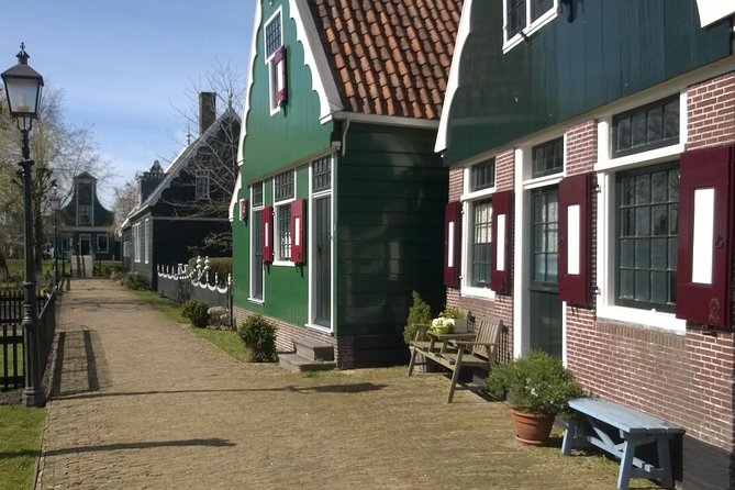 Zaanse Schans Windmills Private Tour from Amsterdam Airport - Price and value: paying for convenience that actually matters